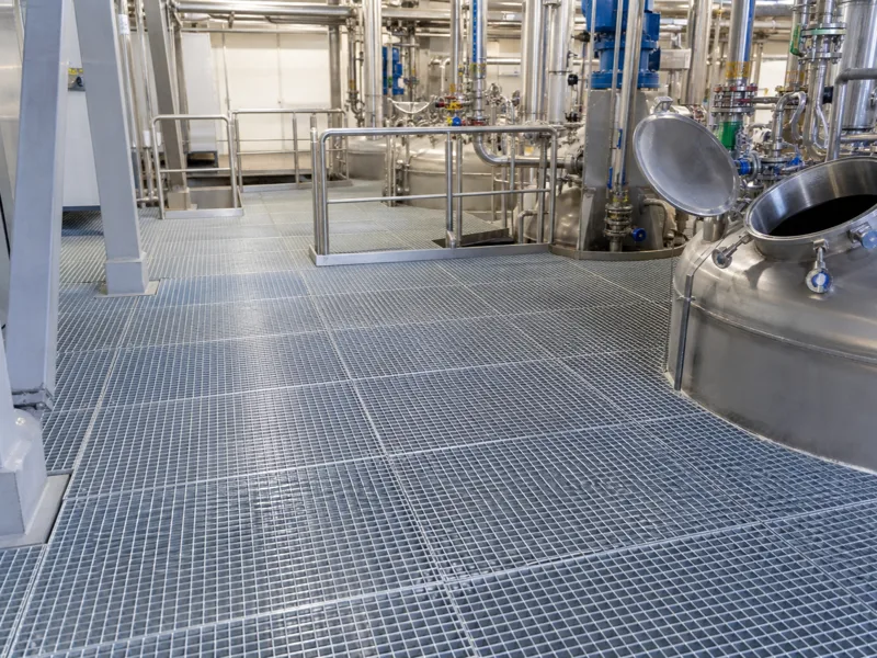 Galvanized steel grating industrial floor installation
